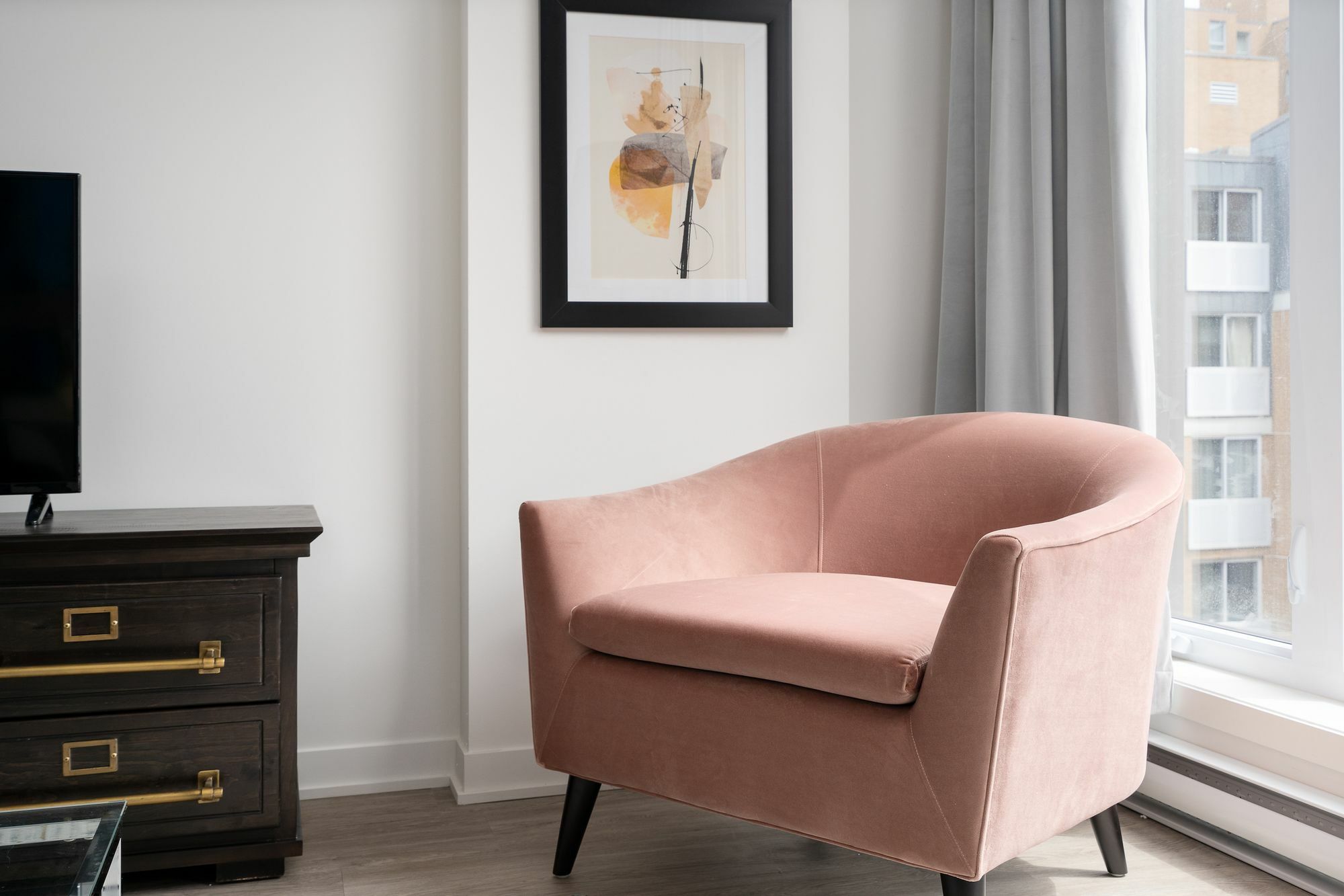 Appartement Charming 1br In Quartier Des Spectacles By Sonder *