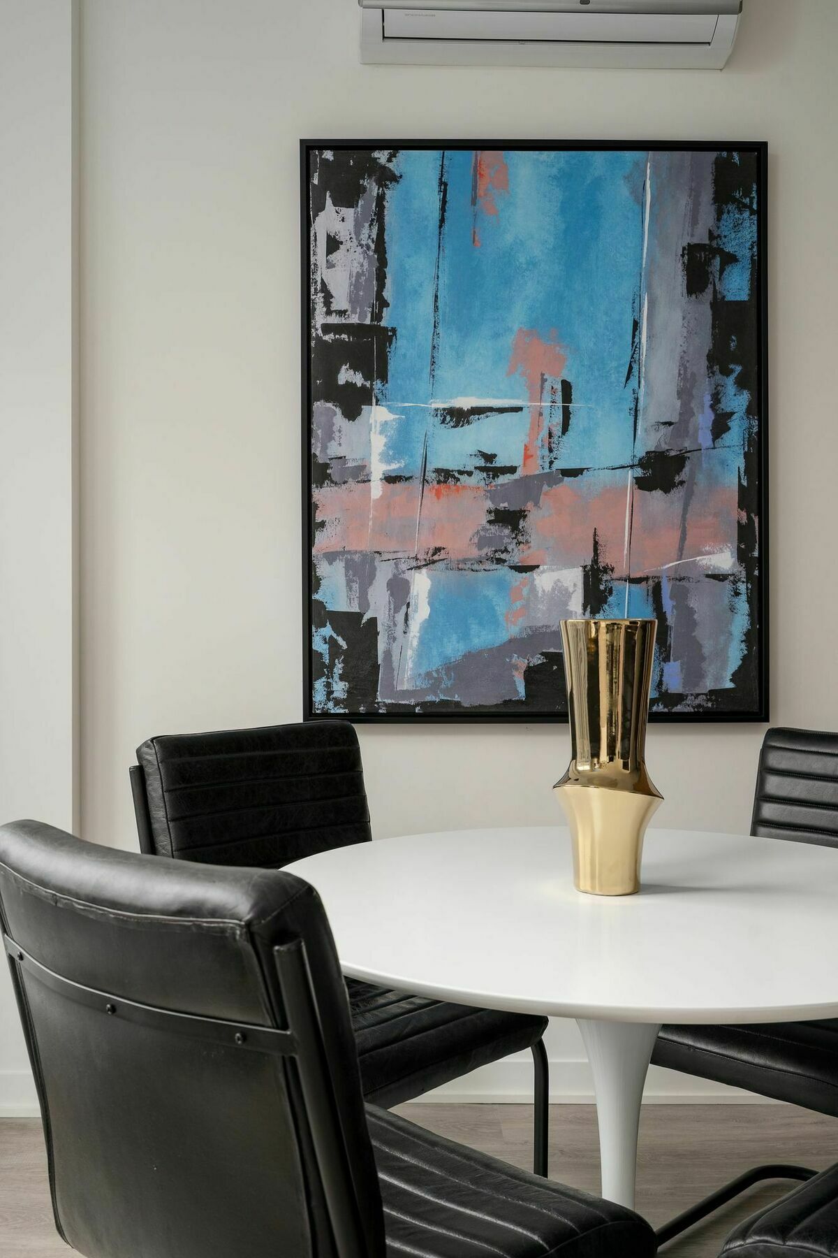 Charming 1br In Quartier Des Spectacles By Sonder * Montréal